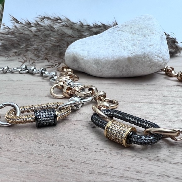 Dahlia Carabiner Necklace - Picture 13 of 13